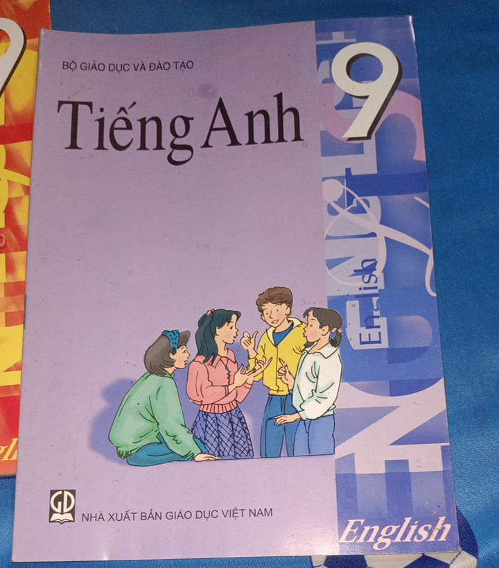 Câu hỏi thường gặp về tiếng anh 9 sách cũ