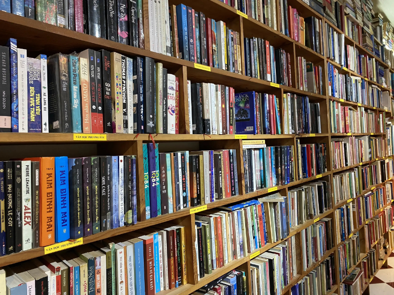 Đơn vị mua bán trực tiếp sách cũ ở cửa hàng Thủ Đức
